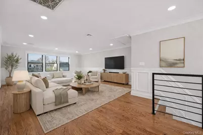 129 Tardy Lane S, Wantagh, NY 11793 - Photo 27