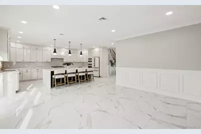 129 Tardy Lane S, Wantagh, NY 11793 - Photo 9