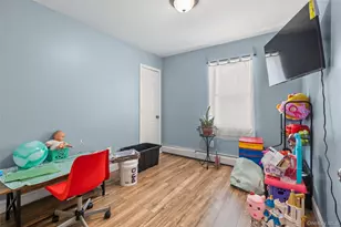 30 S 28th St, Wyandanch, NY 11798 - Photo 11