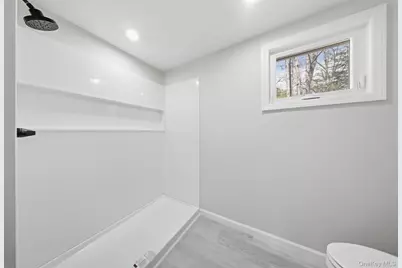 24 Farmingdale Lane, Bloomingburg, NY 12721 - Photo 15