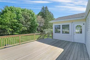21 Kreuz Dr, West Nyack, NY 10994 - Photo 27
