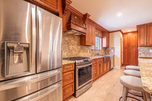 75-20 180th St, Fresh Meadows, NY 11366 - Photo 17