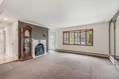 21 Norman Street, Lynbrook, NY 11563 - Photo 5