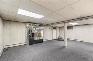21 Norman St, Lynbrook, NY 11563 - Photo 15