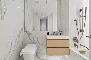 25-08 43rd Ave, Long Island City, NY 11101 - Photo 9