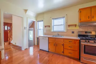 89-90 221st St, Queens Village, NY 11427 - Photo 9