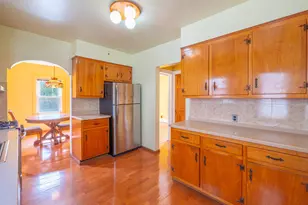 89-90 221st St, Queens Village, NY 11427 - Photo 11