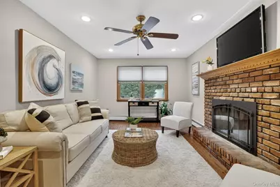 64 Muttontown Eastwoods Road, Syosset, NY 11791 - Photo 13
