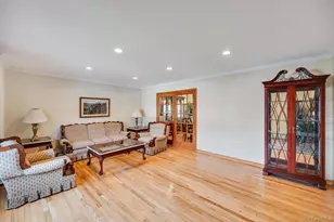64 Muttontown Eastwoods Rd, Syosset, NY 11791 - Photo 7