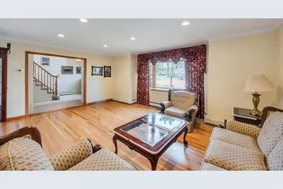 64 Muttontown Eastwoods Road, Syosset, NY 11791 - Photo 9