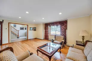 64 Muttontown Eastwoods Rd, Syosset, NY 11791 - Photo 9
