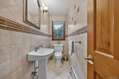 64 Muttontown Eastwoods Road, Syosset, NY 11791 - Photo 11