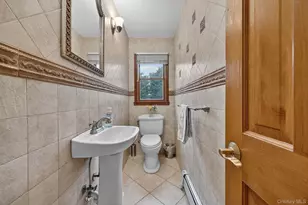 64 Muttontown Eastwoods Rd, Syosset, NY 11791 - Photo 11