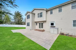 64 Muttontown Eastwoods Rd, Syosset, NY 11791 - Photo 5
