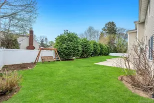 64 Muttontown Eastwoods Rd, Syosset, NY 11791 - Photo 3