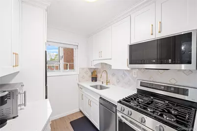 220-02 Stronghurst Avenue #(Lower) 18-3, Queens Village, NY 11427 - Photo 11