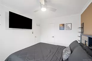 220-02 Stronghurst Ave, Queens Village, NY 11427 - Photo 15