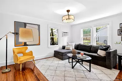 17 Neulist Avenue, Port Washington, NY 11050 - Photo 11
