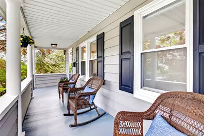 17 Neulist Avenue, Port Washington, NY 11050 - Photo 3