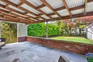 17 Neulist Ave, Port Washington, NY 11050 - Photo 21