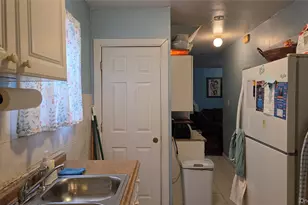 113-39 210th St, Queens Village, NY 11429 - Photo 5