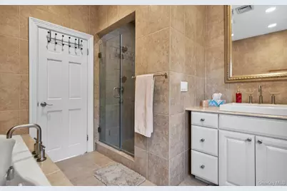 16 E Slope Road, Bayville, NY 11709 - Photo 31