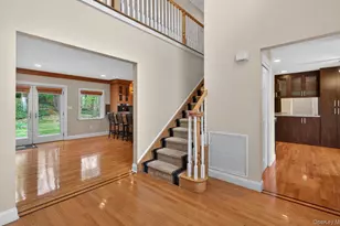 16 E Slope Rd, Bayville, NY 11709 - Photo 9