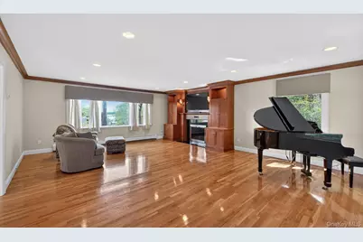 16 E Slope Road, Bayville, NY 11709 - Photo 21