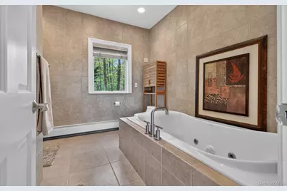 16 E Slope Road, Bayville, NY 11709 - Photo 29
