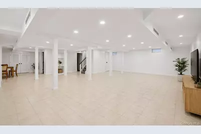 20931 39th Avenue, Bayside, NY 11361 - Photo 19