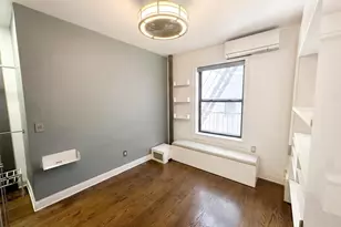 130 W 16th St, New York, NY 10011 - Photo 9