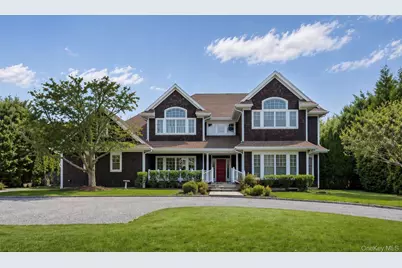 30 Post Fields, Quogue, NY 11959 - Photo 1