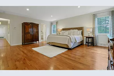156 Rock Creek Lane, Scarsdale, NY 10583 - Photo 11
