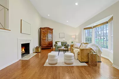 156 Rock Creek Lane, Scarsdale, NY 10583 - Photo 3