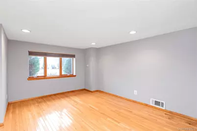5 Glenbrook Road, Hicksville, NY 11801 - Photo 9