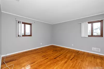 5 Glenbrook Road, Hicksville, NY 11801 - Photo 13