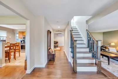 56 Pamlico Avenue, Ronkonkoma, NY 11779 - Photo 5