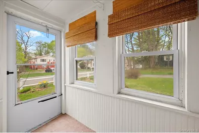 35 Fallkill Avenue, Poughkeepsie, NY 12601 - Photo 5