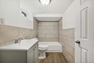 59 Broadfield Rd, Hempstead, NY 11550 - Photo 17