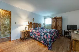 17 Wentworth Dr, Dix Hills, NY 11746 - Photo 33