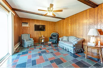 17 Wentworth Drive, Dix Hills, NY 11746 - Photo 15