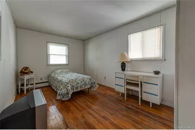 17 Wentworth Drive, Dix Hills, NY 11746 - Photo 31