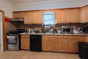 13-22 123rd St, College Point, NY 11356 - Photo 5
