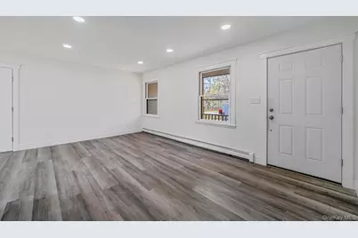104 Cedarhurst Avenue, Medford, NY 11763 - Photo 21