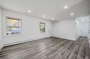 104 Cedarhurst Ave, Medford, NY 11763 - Photo 17