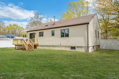 104 Cedarhurst Avenue, Medford, NY 11763 - Photo 31