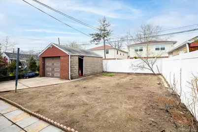 4724 168th Street, Flushing, NY 11358 - Photo 15