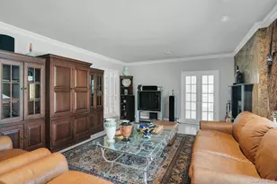 [Address not provided], Dix Hills, NY 11746 - Photo 19