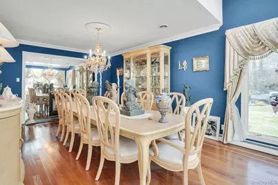 [Address not provided], Dix Hills, NY 11746 - Photo 15