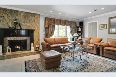 [Address not provided], Dix Hills, NY 11746 - Photo 17